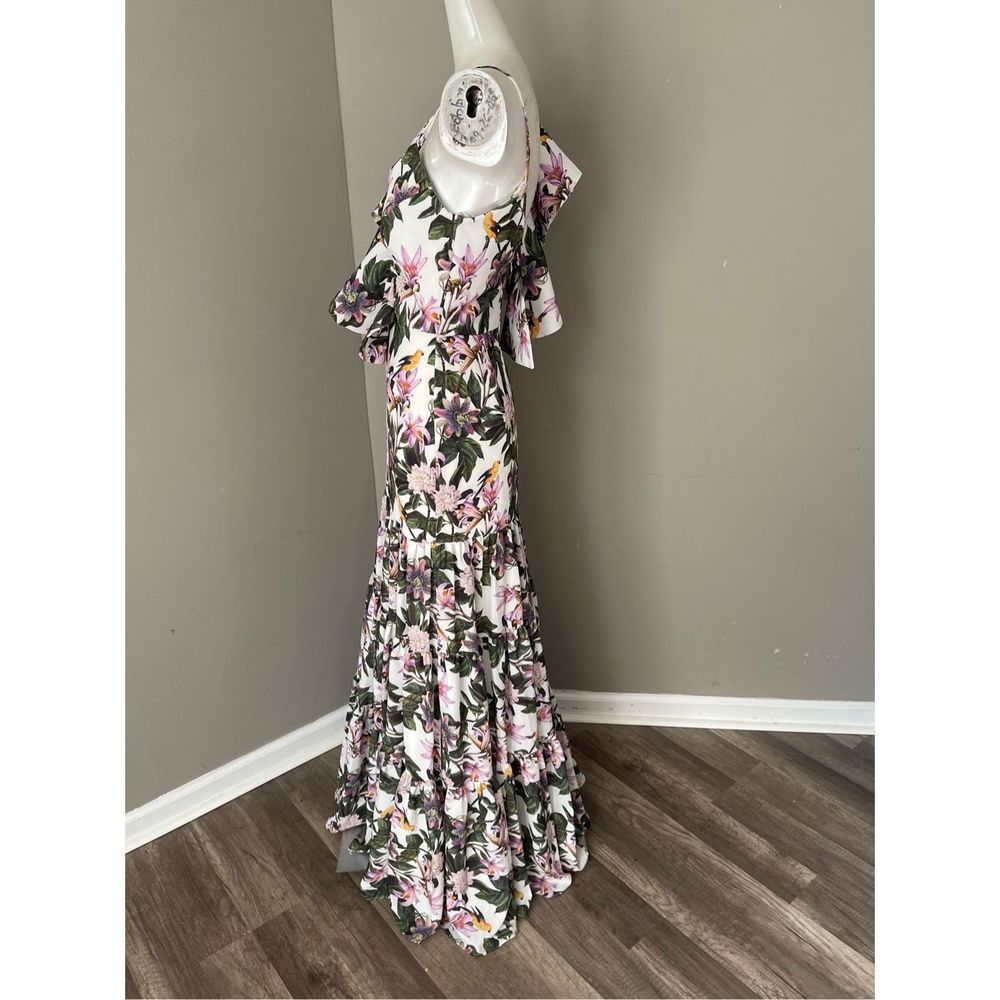 No Pise La Grama
Aracea Asymmetric Ruffled Maxi Dress - Picture 8 of 11